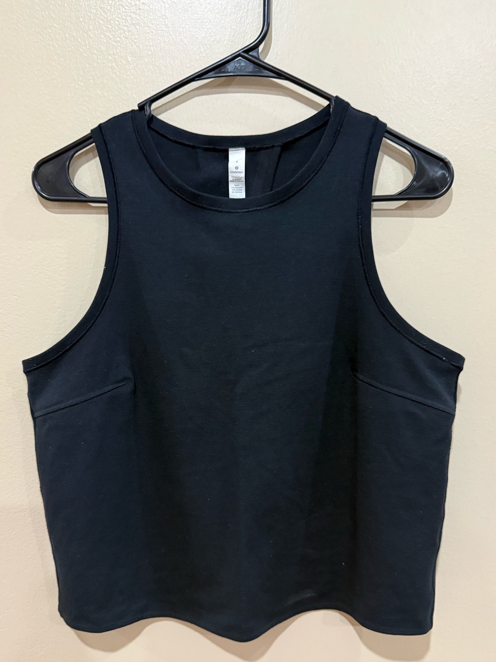 Lululemon top